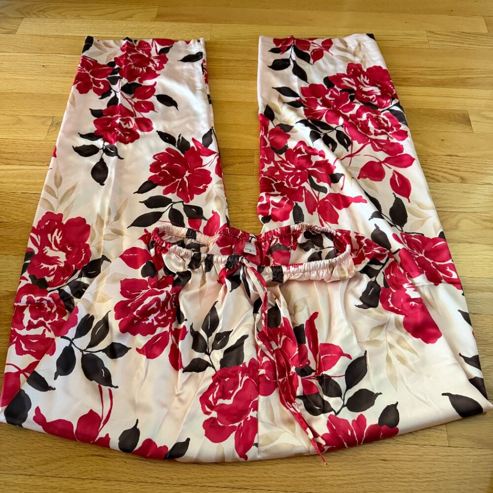 NWT 2005 Victoria's Secret Roses Pajama Set Size Medium Tall - Picture 4 of 14